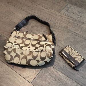 Coach purse and wallet